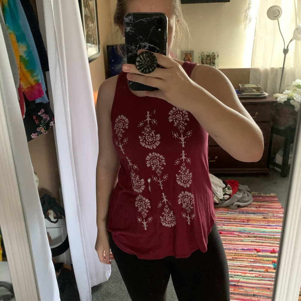 Red flower tank Medium⭐️